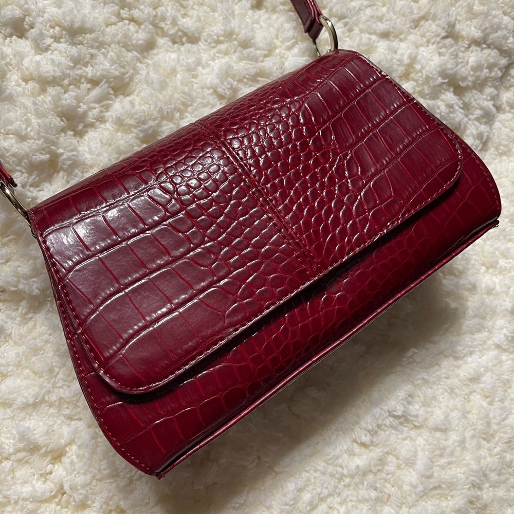 Vintage Liz Claiborne Red Gator Print Purse